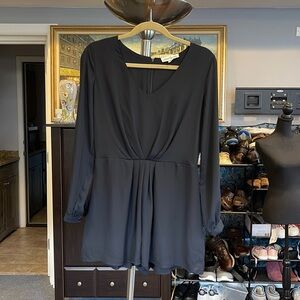 Olive & Oak Black Long Sleeve V-Neck Romper Size Small